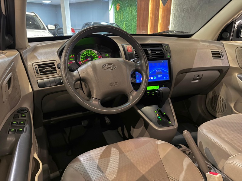 TUCSON 2.0 MPFI GL 16V 2WD GASOLINA 4P AUTOMÁTICO - 2010 - NOVO HAMBURGO