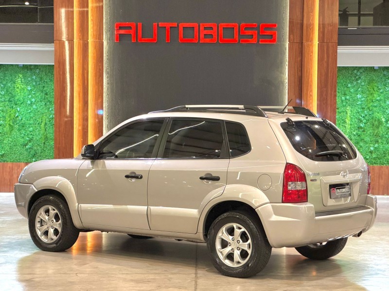 TUCSON 2.0 MPFI GL 16V 2WD GASOLINA 4P AUTOMÁTICO - 2010 - NOVO HAMBURGO