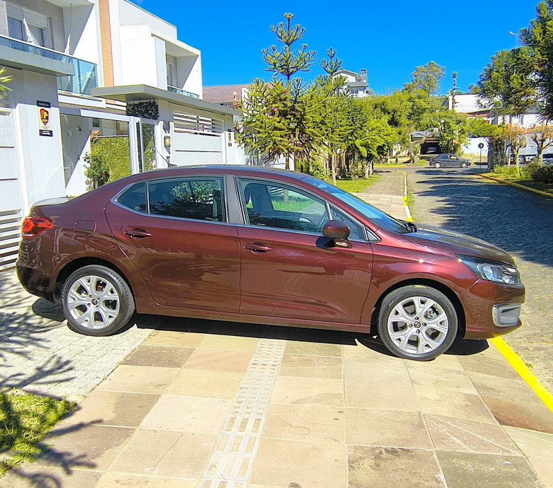 C4 LOUNGE 1.6 LIVE 16V TURBO FLEX 4P AUTOMÁTICO - 2019 - FARROUPILHA