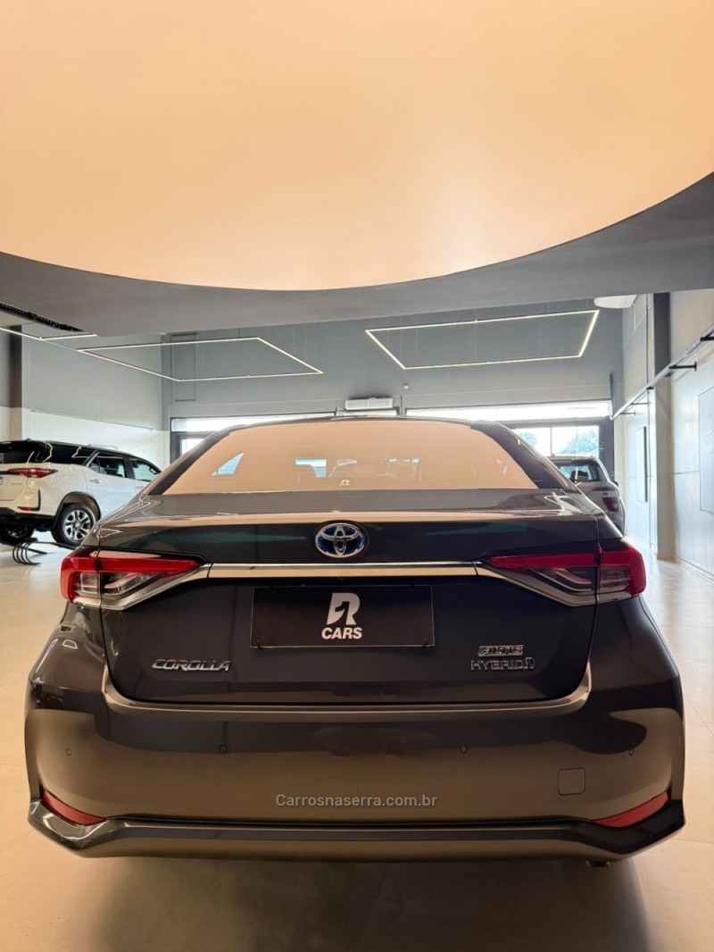 COROLLA 1.8 ALTIS PREMIUM 16V HÍBRIDO 4P AUTOMÁTICO - 2024 - LAJEADO