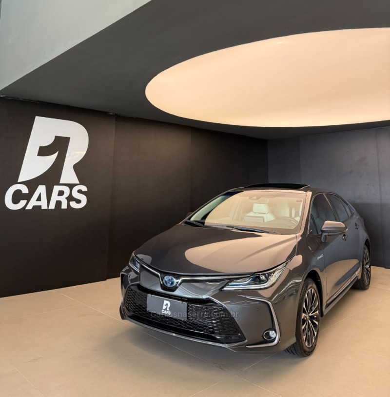 COROLLA 1.8 ALTIS PREMIUM 16V HÍBRIDO 4P AUTOMÁTICO