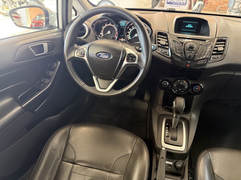 FIESTA 1.6 TITANIUM HATCH 16V FLEX 4P AUTOMÁTICO - 2016 - FARROUPILHA