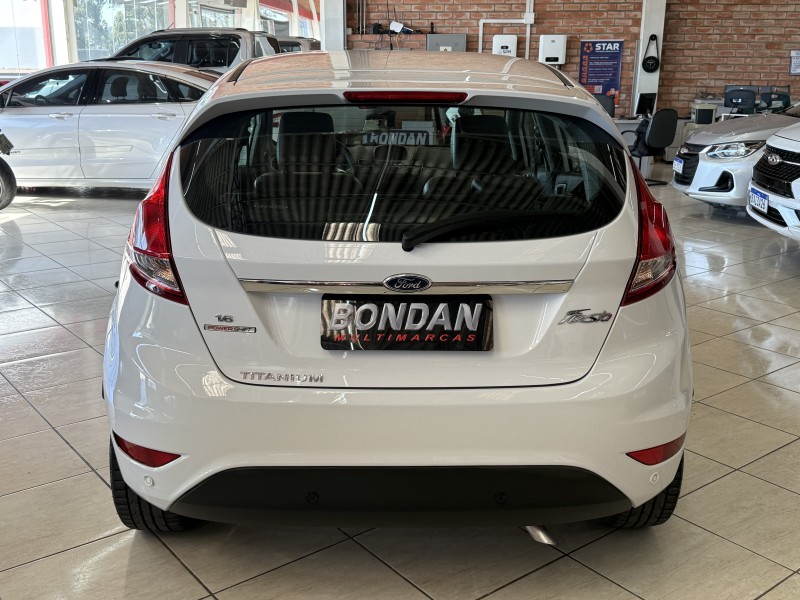 FIESTA 1.6 TITANIUM HATCH 16V FLEX 4P AUTOMÁTICO - 2016 - FARROUPILHA
