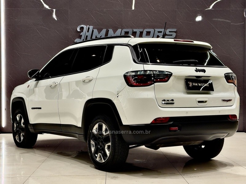 COMPASS 2.0 16V DIESEL TRAILHAWK 4X4 AUTOMÁTICO - 2017 - CAXIAS DO SUL