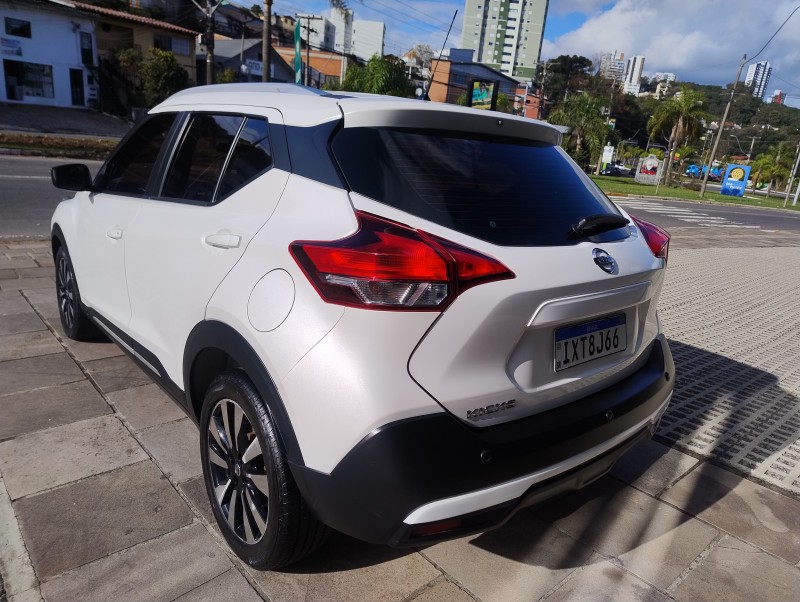 KICKS 1.6 16V FLEX SV 4P XTRONIC - 2017 - CAXIAS DO SUL