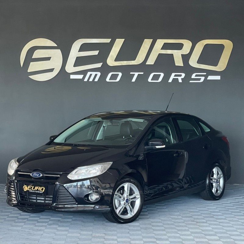 focus 2.0 se 16v flex 4p automatico 2015 portao