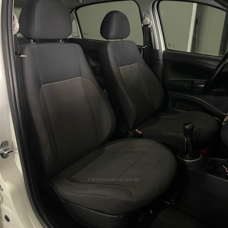 GOL 1.0 MI 8V FLEX 4P MANUAL G.VI - 2013 - PORTãO