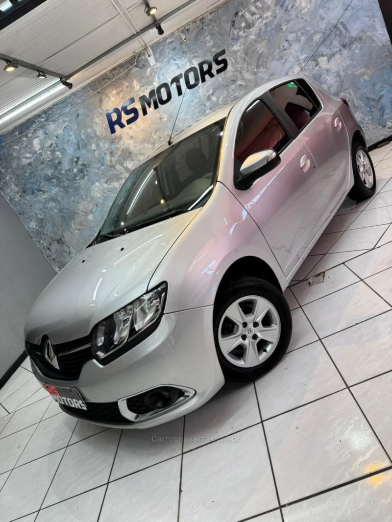 SANDERO 1.6 DYNAMIQUE 8V FLEX 4P MANUAL - 2015 - CAXIAS DO SUL