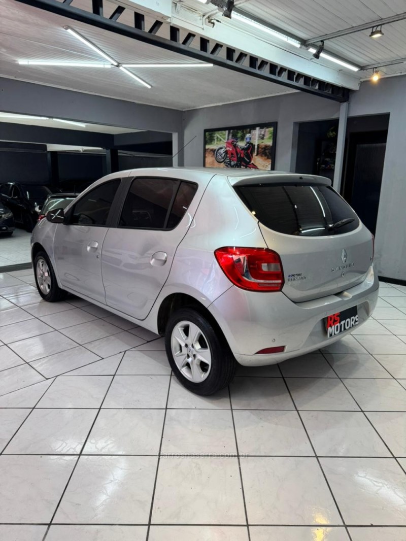 SANDERO 1.6 DYNAMIQUE 8V FLEX 4P MANUAL - 2015 - CAXIAS DO SUL