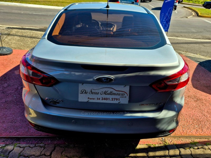 FOCUS 2.0 SE 16V FLEX 4P AUTOMÁTICO - 2015 - FARROUPILHA