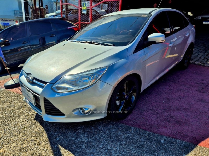 focus 2.0 se 16v flex 4p automatico 2015 farroupilha