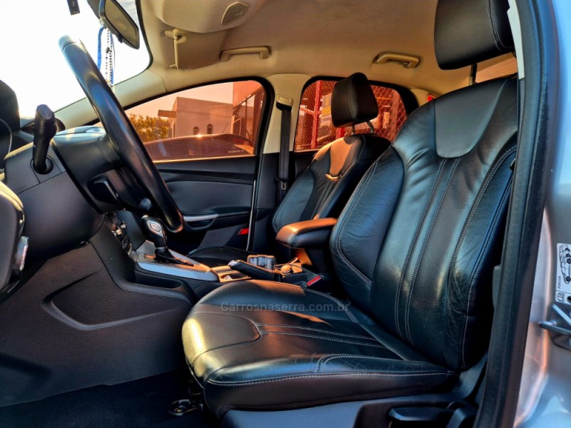 FOCUS 2.0 SE 16V FLEX 4P AUTOMÁTICO - 2015 - FARROUPILHA