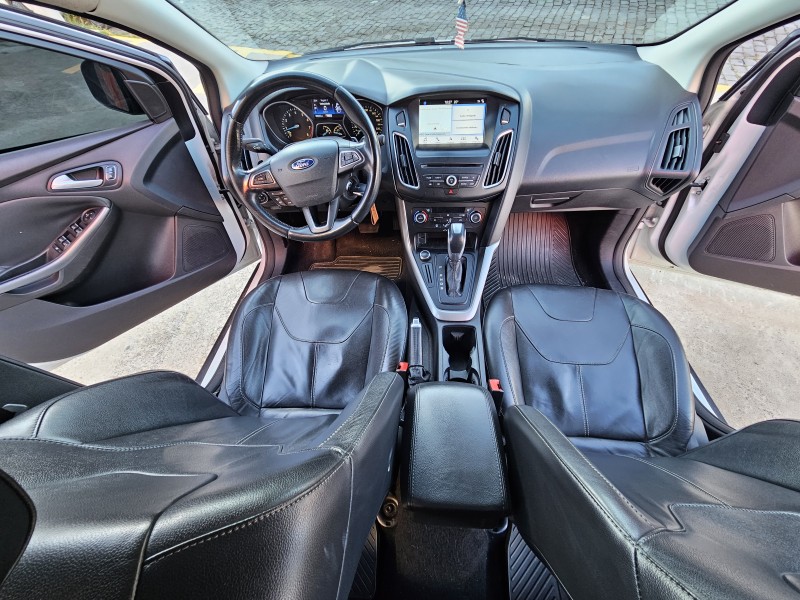 FOCUS 2.0 SE SEDAN 16V FLEX 4P AUTOMÁTICO - 2017 - CAXIAS DO SUL