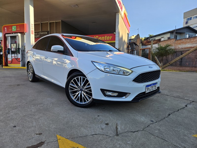 FOCUS 2.0 SE SEDAN 16V FLEX 4P AUTOMÁTICO - 2017 - CAXIAS DO SUL