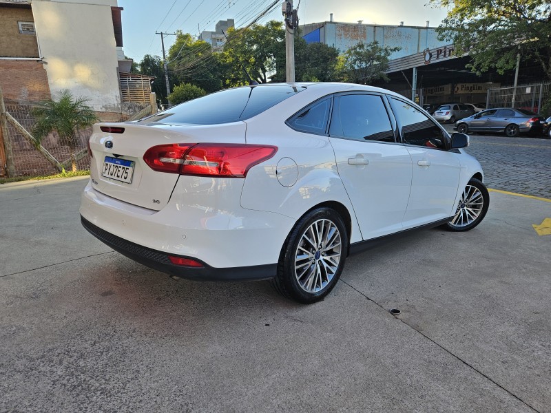 FOCUS 2.0 SE SEDAN 16V FLEX 4P AUTOMÁTICO - 2017 - CAXIAS DO SUL