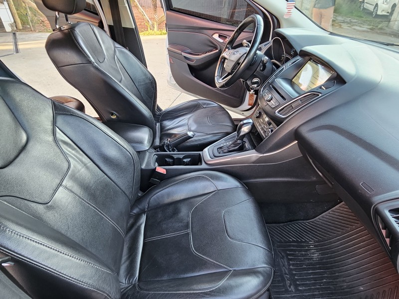 FOCUS 2.0 SE SEDAN 16V FLEX 4P AUTOMÁTICO - 2017 - CAXIAS DO SUL