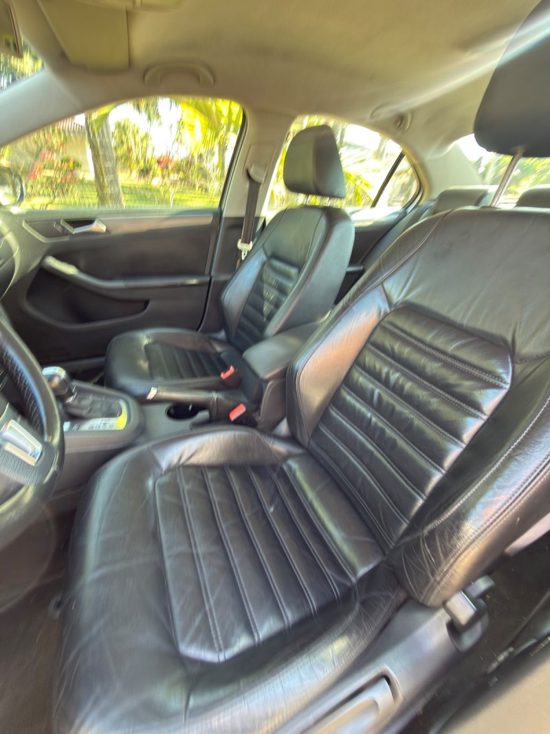 JETTA 2.0 TSI HIGHLINE 211CV GASOLINA 4P TIPTRONIC - 2012 - FELIZ