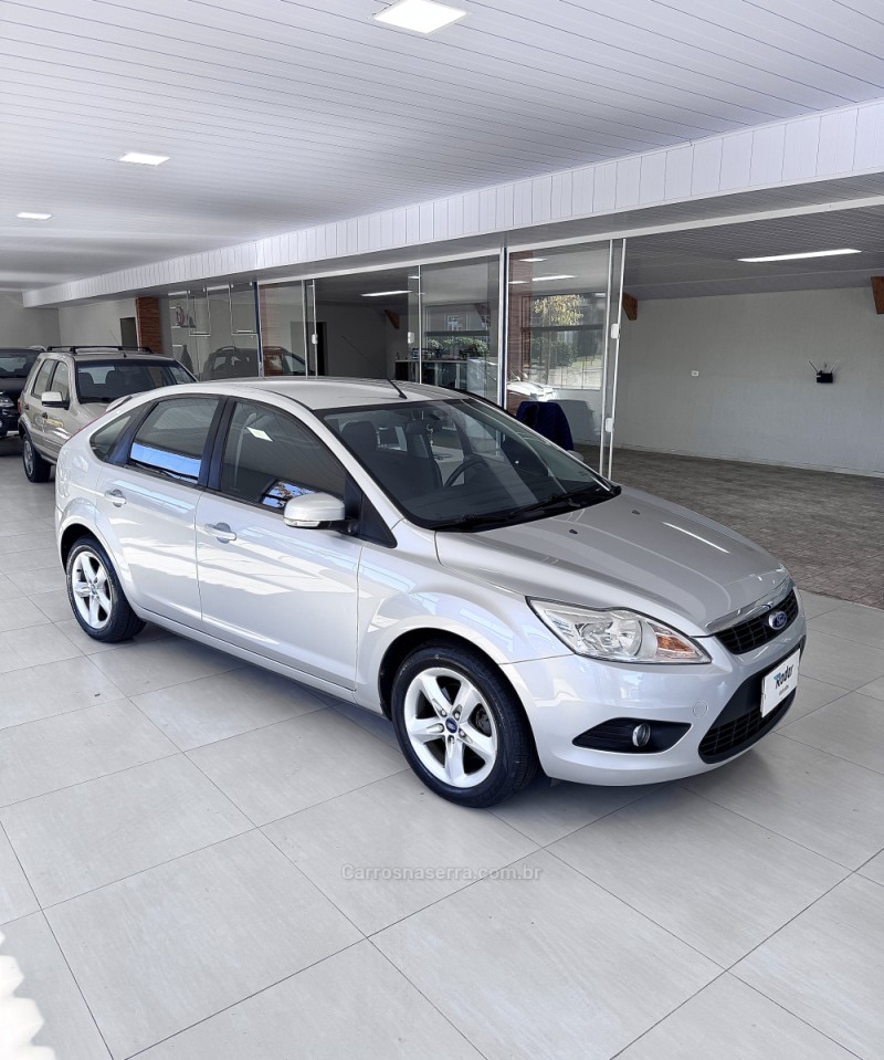 FOCUS 1.6 SE PLUS 16V FLEX 4P MANUAL - 2012 - VILA FLORES