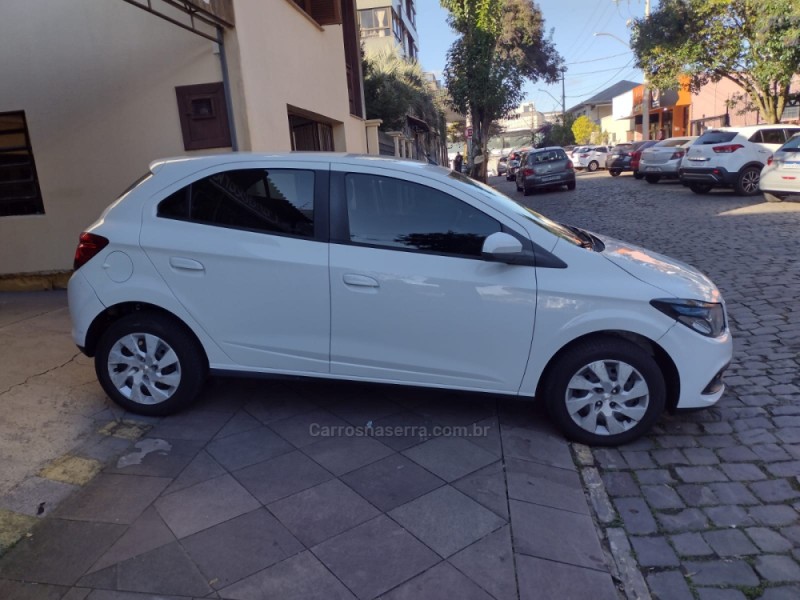 ONIX 1.4 MPFI LT 8V FLEX 4P MANUAL - 2014 - BENTO GONçALVES