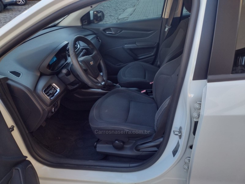 ONIX 1.4 MPFI LT 8V FLEX 4P MANUAL - 2014 - BENTO GONçALVES