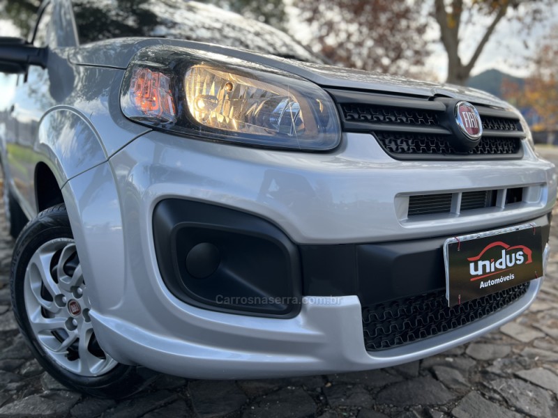 UNO 1.0 EVO ATTRACTIVE 8V FLEX 4P MANUAL - 2019 - DOIS IRMãOS