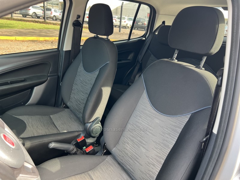 UNO 1.0 EVO ATTRACTIVE 8V FLEX 4P MANUAL - 2019 - DOIS IRMãOS