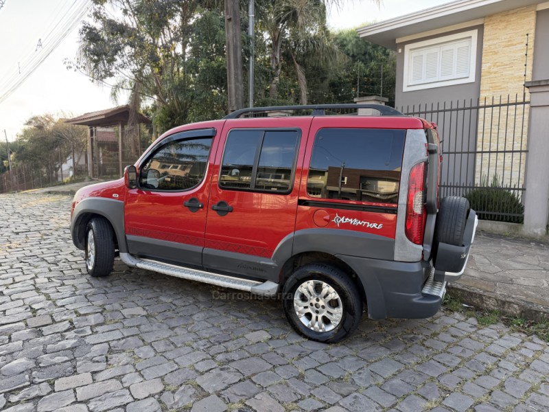 DOBLÓ 1.8 MPI ADVENTURE 8V FLEX 4P MANUAL - 2013 - CAXIAS DO SUL
