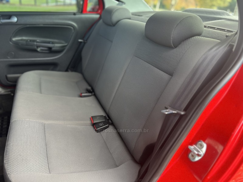 VOYAGE 1.6 MI COMFORTLINE 8V FLEX 4P MANUAL - 2012 - DOIS IRMãOS