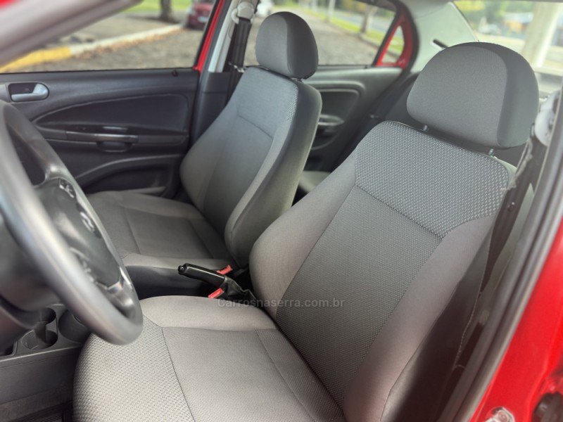 VOYAGE 1.6 MI COMFORTLINE 8V FLEX 4P MANUAL - 2012 - DOIS IRMãOS