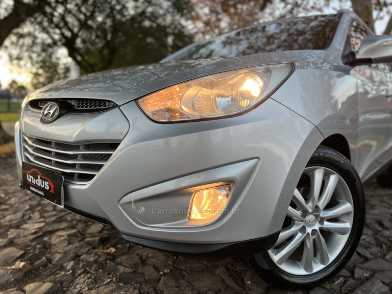 IX35 2.0 MPI 4X2 16V GASOLINA 4P AUTOMÁTICO - 2011 - DOIS IRMãOS