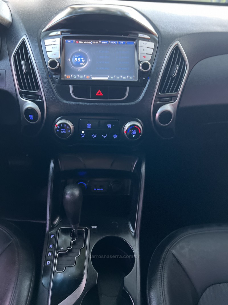 IX35 2.0 MPI 4X2 16V GASOLINA 4P AUTOMÁTICO - 2011 - DOIS IRMãOS