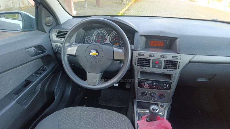 VECTRA 2.0 MPFI EXPRESSION 8V 140CV FLEX 4P MANUAL - 2010 - CAXIAS DO SUL
