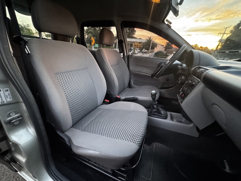 CLASSIC 1.0 MPFI LS 8V FLEX 4P MANUAL - 2011 - DOIS IRMãOS