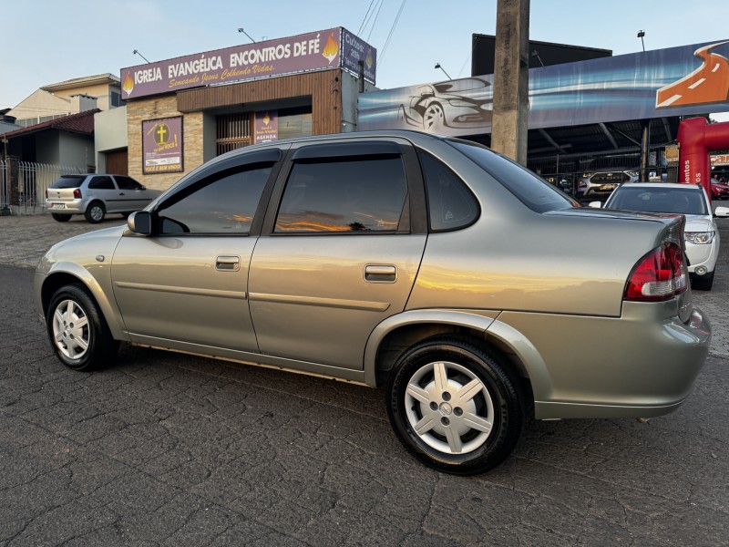 CLASSIC 1.0 MPFI LS 8V FLEX 4P MANUAL - 2011 - DOIS IRMãOS