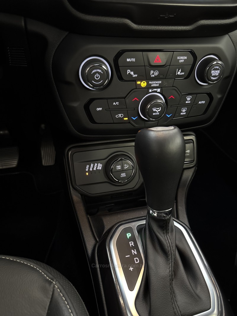 RENEGADE 1.3 S T270 16V TURBO FLEX 4X4 4P AUTOMÁTICO - 2023 - FARROUPILHA