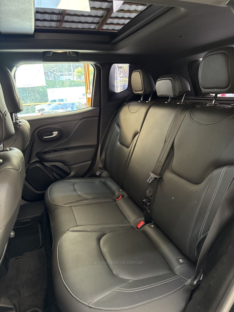 RENEGADE 1.3 S T270 16V TURBO FLEX 4X4 4P AUTOMÁTICO - 2023 - FARROUPILHA