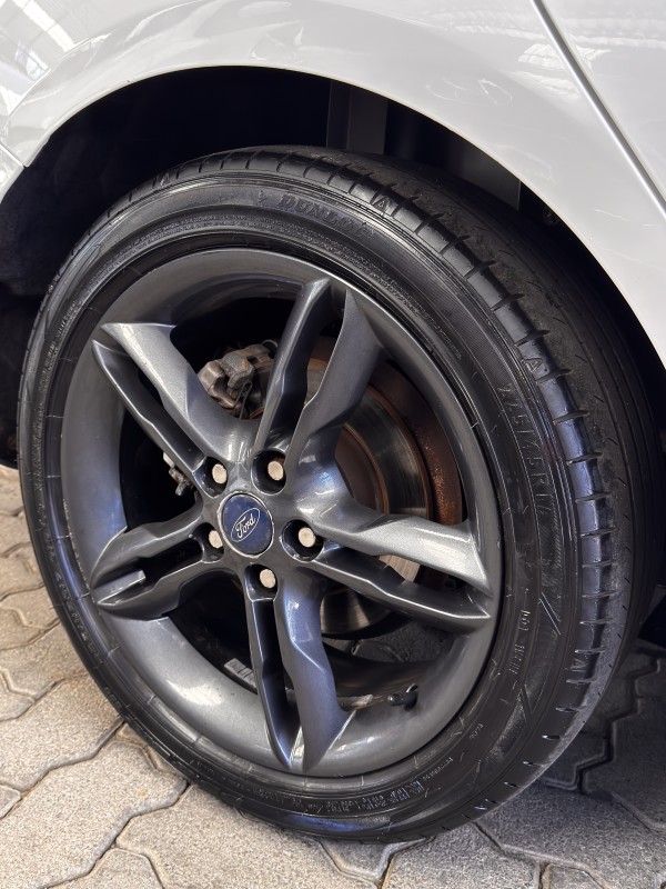 FOCUS 2.0 SE PLUS SEDAN 16V FLEX 4P AUTOMÁTICO - 2015 - CAXIAS DO SUL