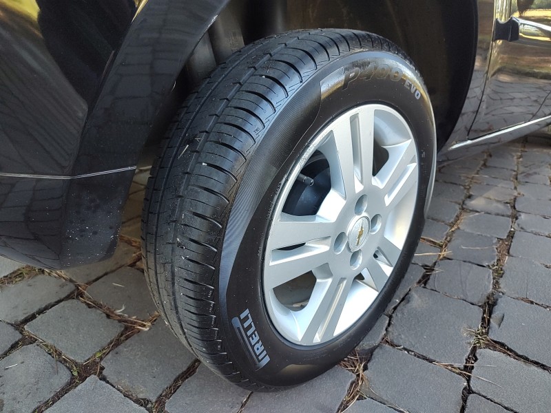 AGILE 1.4 MPFI LTZ 8V FLEX 4P MANUAL - 2011 - CAXIAS DO SUL