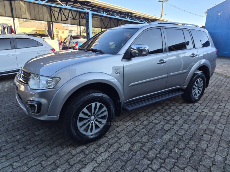pajero dakar 3.5 hpe 7 lugares 4x4 v6 24v flex 4p automatico 2017 caxias do sul