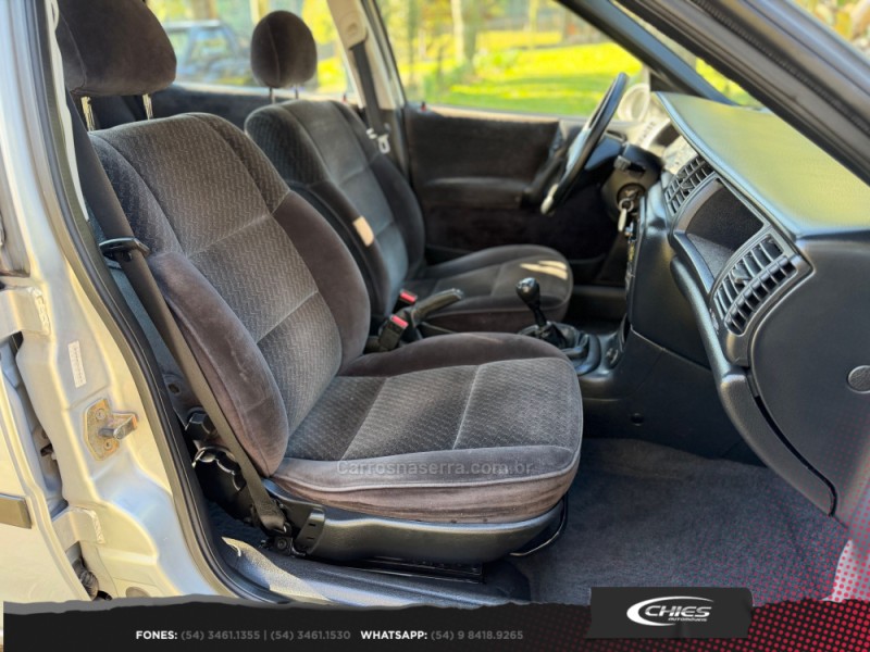 VECTRA 2.2 MPFI CD 16V GASOLINA 4P MANUAL - 1999 - CARLOS BARBOSA