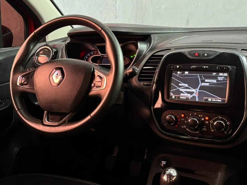 CAPTUR 1.6 16V SCE FLEX ZEN MANUAL - 2018 - CAXIAS DO SUL