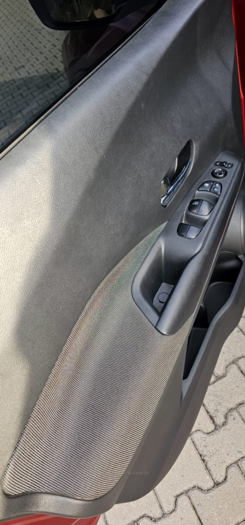 KICKS 1.6 16V FLEX S 4P MANUAL - 2020 - IVOTI