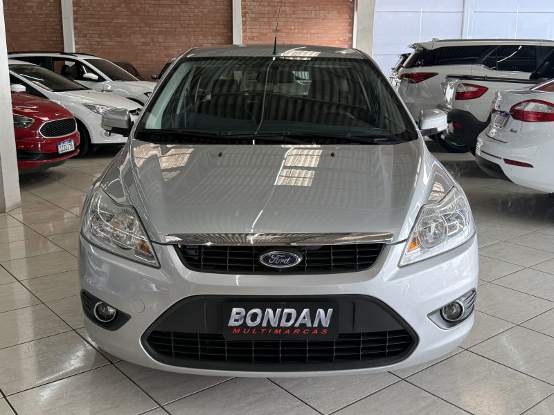 FOCUS 1.6 GLX 16V FLEX 4P MANUAL - 2013 - FARROUPILHA