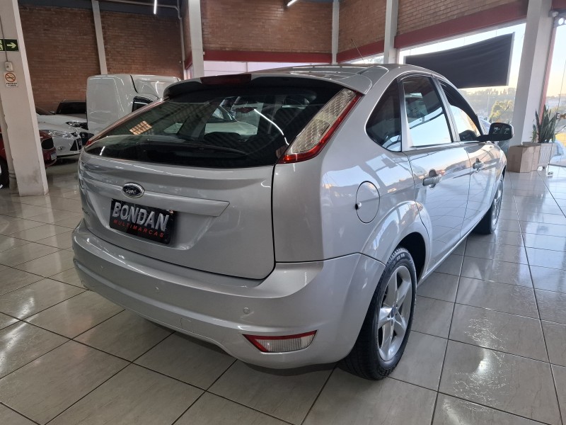 FOCUS 1.6 GLX 16V FLEX 4P MANUAL - 2013 - FARROUPILHA