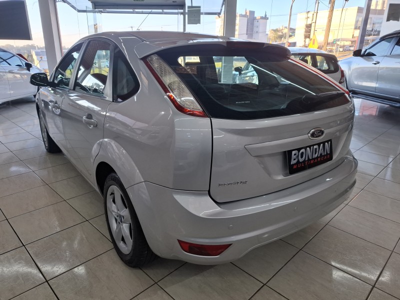 FOCUS 1.6 GLX 16V FLEX 4P MANUAL - 2013 - FARROUPILHA