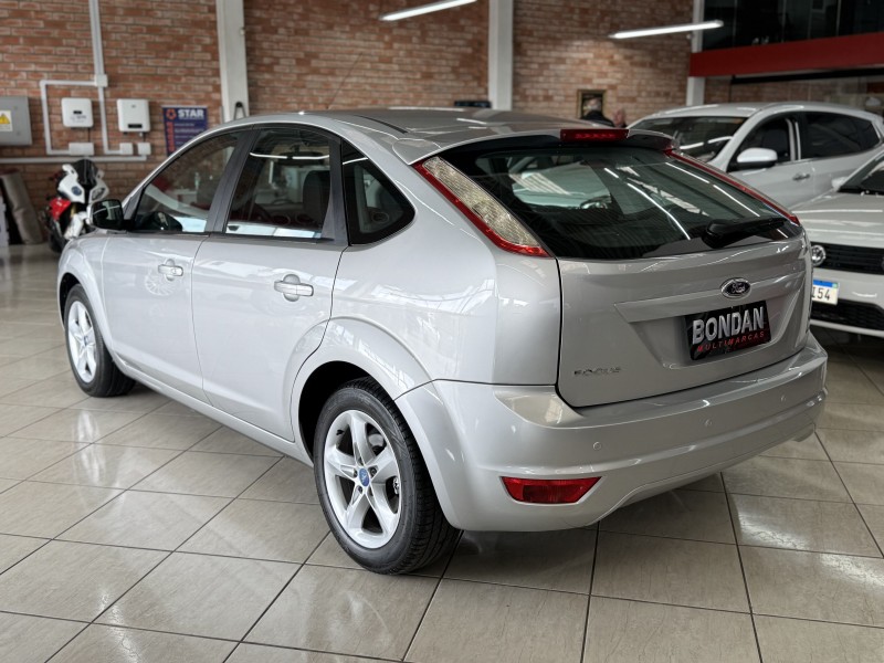 FOCUS 1.6 GLX 16V FLEX 4P MANUAL - 2013 - FARROUPILHA