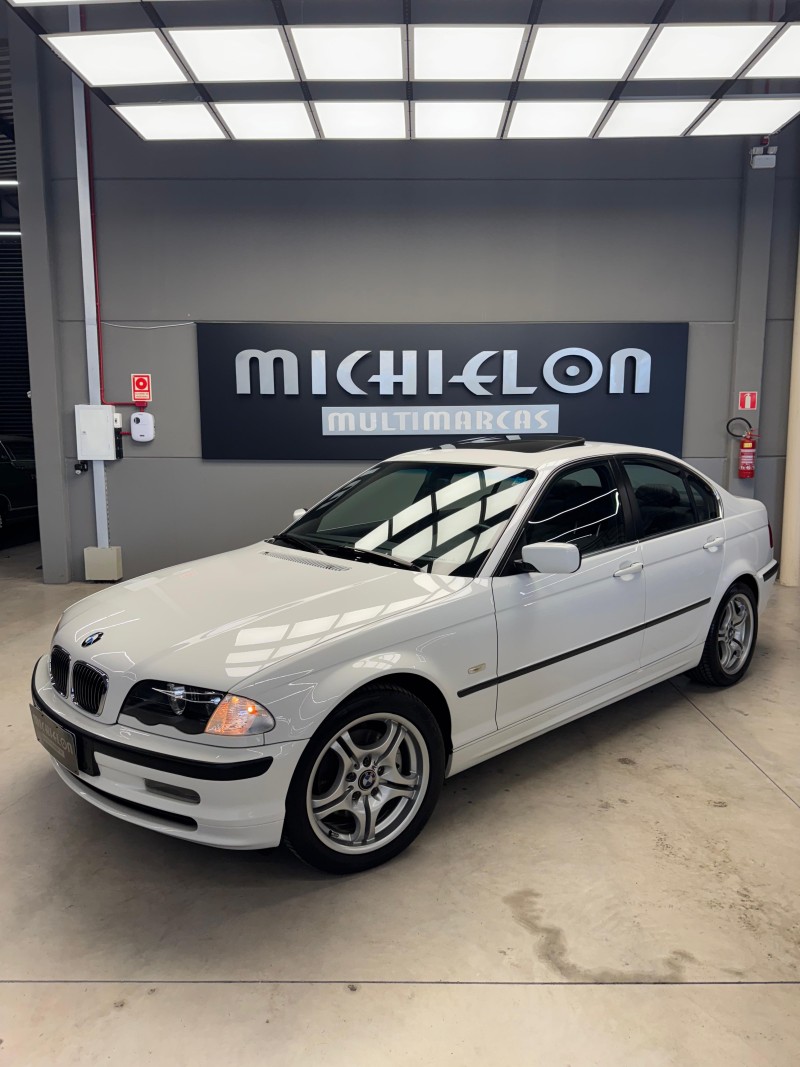 325I 2.5 SEDAN 24V GASOLINA 4P AUTOMÁTICO - 2001 - CAXIAS DO SUL
