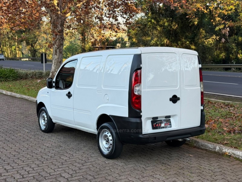 DOBLÓ 1.4 MPI CARGO FLEX 2P MANUAL - 2013 - DOIS IRMãOS