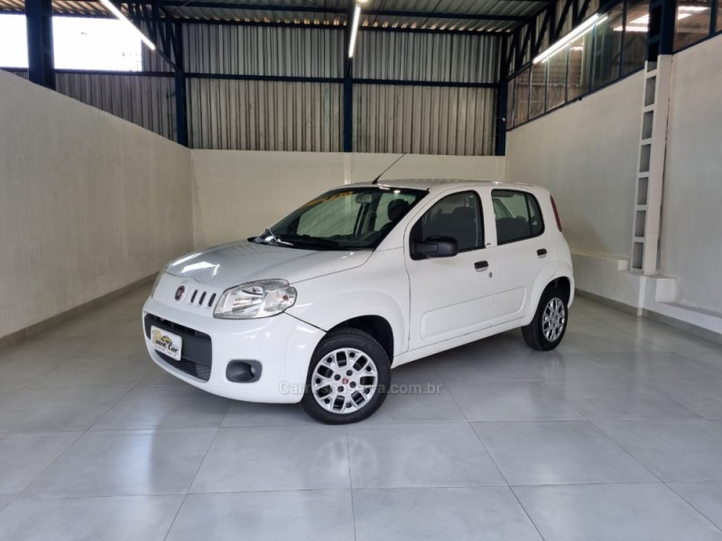 UNO 1.0 EVO VIVACE 8V FLEX 4P MANUAL - 2014 - VACARIA