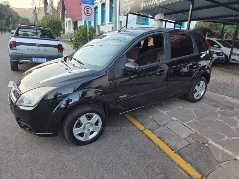 FIESTA 1.0 MPI CLASS 8V GASOLINA 4P MANUAL - 2010 - PICADA CAFé